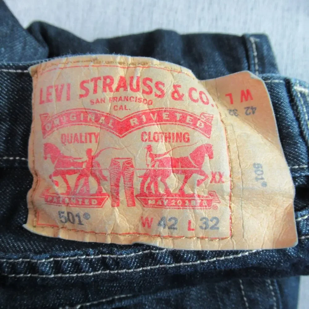 Vintage Levis 501 Jeans Mens 42x32 Blue Denim Straight Button Fly 90s Dark Wash
